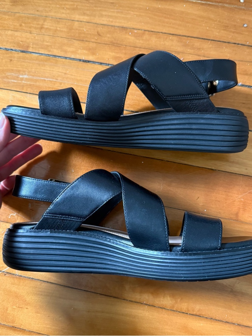 NWOT Cole Haan leather Black Platform Crisscross Sandals size 8B - Picture 3 of 5